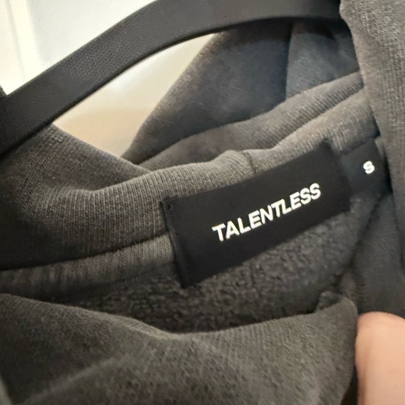 NIB TALENTLESS Circle Logo  Hoodie size Small in Core - Picture 4 of 9